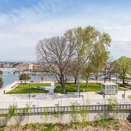 Studio And Rooms Zadar City Wall Exterior photo