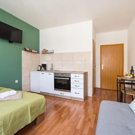 Studio And Rooms Zadar City Wall Exterior photo