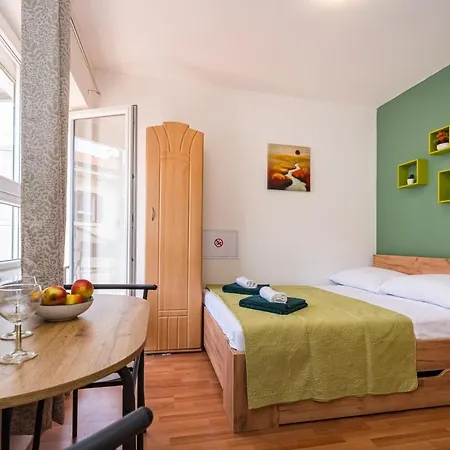 Studio And Rooms Zadar City Wall Exterior photo